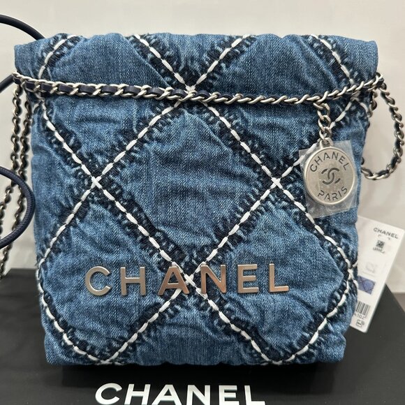Chanel 22 MINI HANDBAG Quilted BLUE DENIM CROSSBODY HOBO BAG SHW - Picture 3 of 16